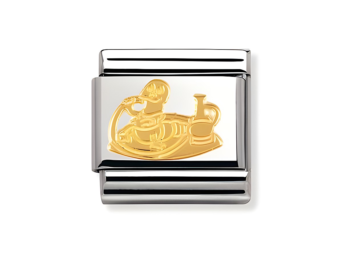 Die NOMINATION Classic Raupe 030149 20 aus dem Alice im Wunderland Design zeigt eine goldene Raupe, die auf einem Pilz sitzt und eine Pfeife raucht, kunstvoll umgesetzt auf einer silbernen Platte.