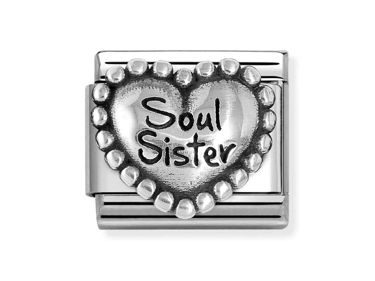 Nomination Sterling Silber 330101 82 - Soul Sister-Kugelherz Element - Classic Silber Kugelherz Element in Classic Silber von Nomination, geprägt mit der Aufschrift Soul Sister und umrandet von einer Perlenstruktur, neu und stilvoll designt.