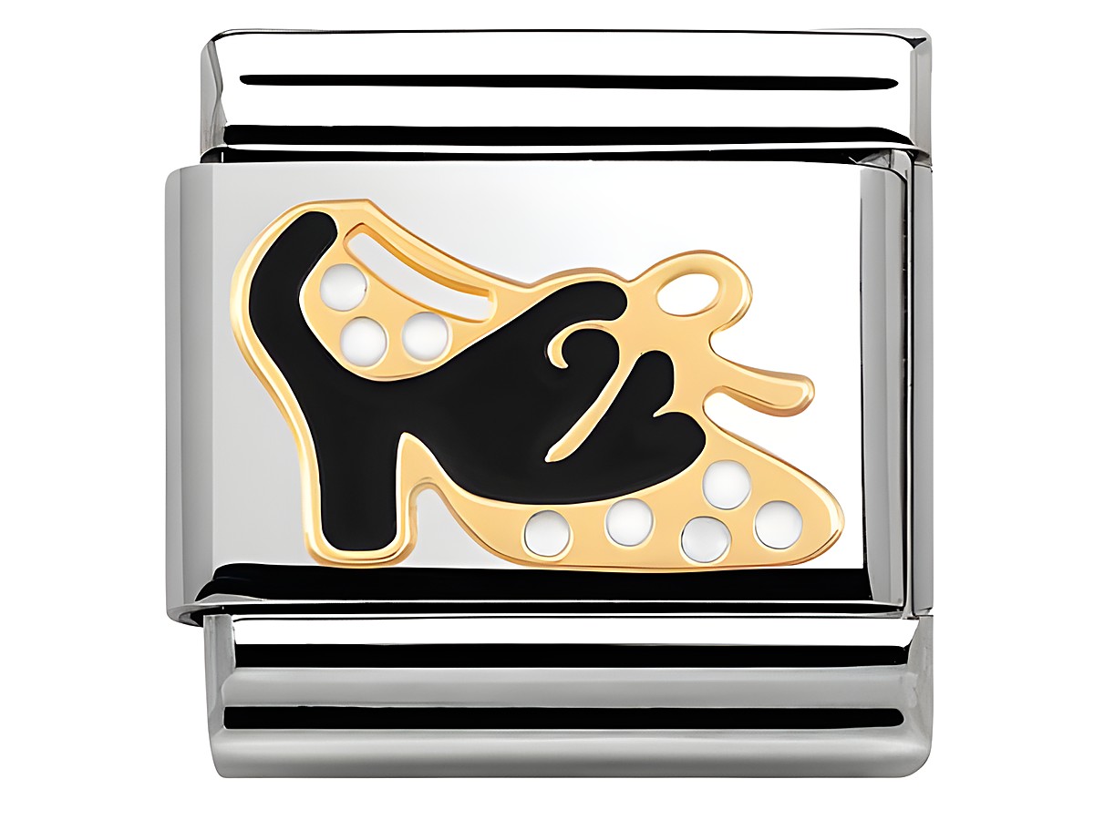 Ein eleganter Edelstahl-Schuhanhänger von Nomination MADAME ET MONSIEUR mit einem schwarzen Schuhdesign und goldenen Akzenten sowie Kügelchen. Ideal für Schmuckliebhaber.