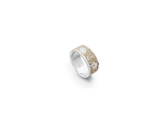 DUR Strandring Ostsee R5229.60 aus Sterling Silber Größe 60 mit maritimen Motiven und einer Muschelverzierung auf der Oberfläche, elegant und stilvoll, ideal für den Sommer.