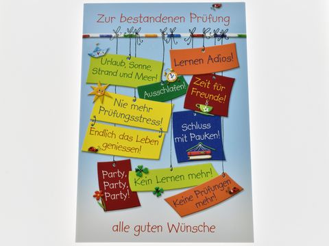 Die Glückwunschkarte zur bestandenen Prüfung zeigt bunte Sprüche und Wünsche wie "Lernen Adios" und "Endlich das Leben genießen" auf verschiedenen farbigen Karten, um positive Gratulationen auszudrücken.