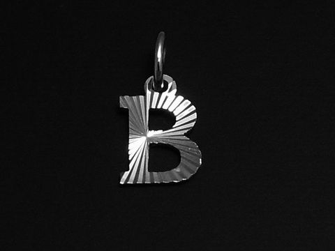 Silber Anhänger Buchstabe B mit Druck und Diamantschliff, Hersteller Juwelier Harnisch, stilvolles Design ideal für personalisierte Schmuckstücke.