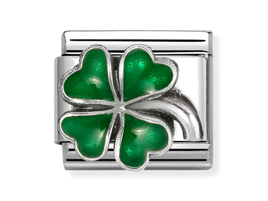 Classic Sterling Silber Charm von Pandora, gestaltet als grünes GlücksKleeblatt mit feinen Details, ideale Ergänzung für Ihr Schmuckstück, passend zu jedem Anlass, Neuheit im Sortiment.