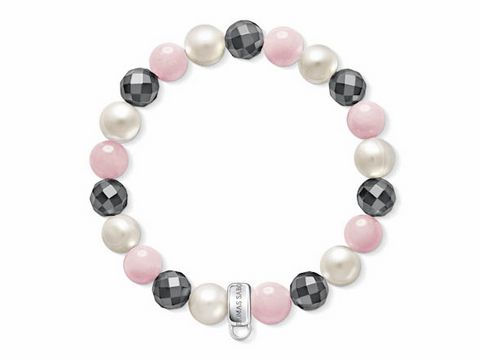Thomas Sabo Charm-Armband in Silber mit Stein- und Perlenmix, ca. 16,5 cm, bis 18 cm, präsentiert eine harmonische Kombination aus rosa, schwarzen und weißen Perlen.