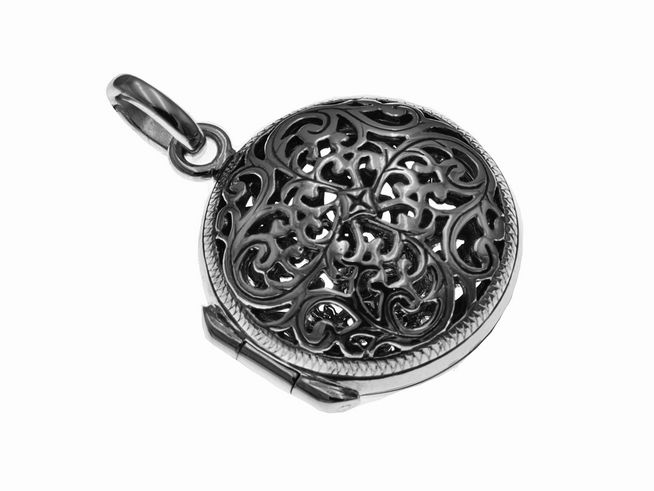 Filigranes Medaillon in rundem Design, nostalgisch verarbeitet aus Sterling Silber, mit kunstvollen, offenen Mustern, hergestellt von Juwelier Harnisch, elegant und zeitlos.