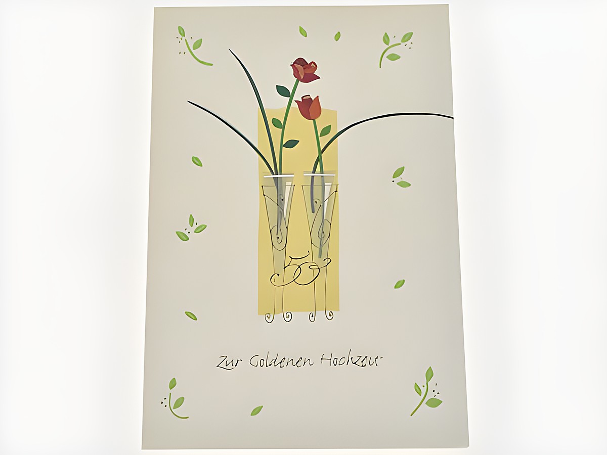 Hochzeitskarte mit zwei roten Rosen in Sektgläsern, dekorativ umgeben von stilisierten Grüntönen. Hersteller ist Juwelier Harnisch. Die Karte ist für eine goldene Hochzeit geeignet.