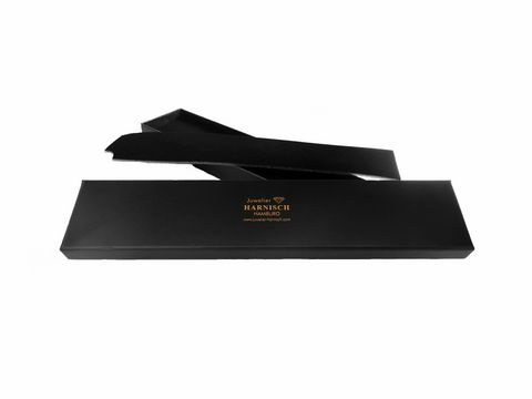 Geschenkschachtel viereckig schwarz 260 x 55 x 24 mm mit goldener Aufschrift Juwelier Harnisch, ideal für Schmuckstücke. Geschenkbox mit elegantem Design und passendem Deckel.