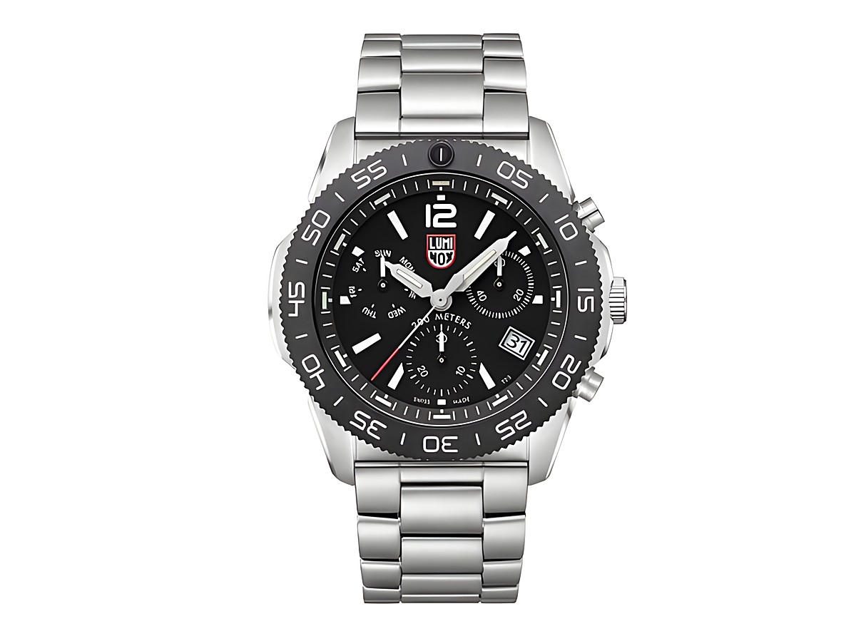 Luminox Uhr PACIFIC DIVER CHRONO 3140 SERIES XS.3142 44 mm mit schwarzem Ziffernblatt, Edelstahlarmband und markanten Ziffern, ideal für Tauchen und Outdoor-Aktivitäten.