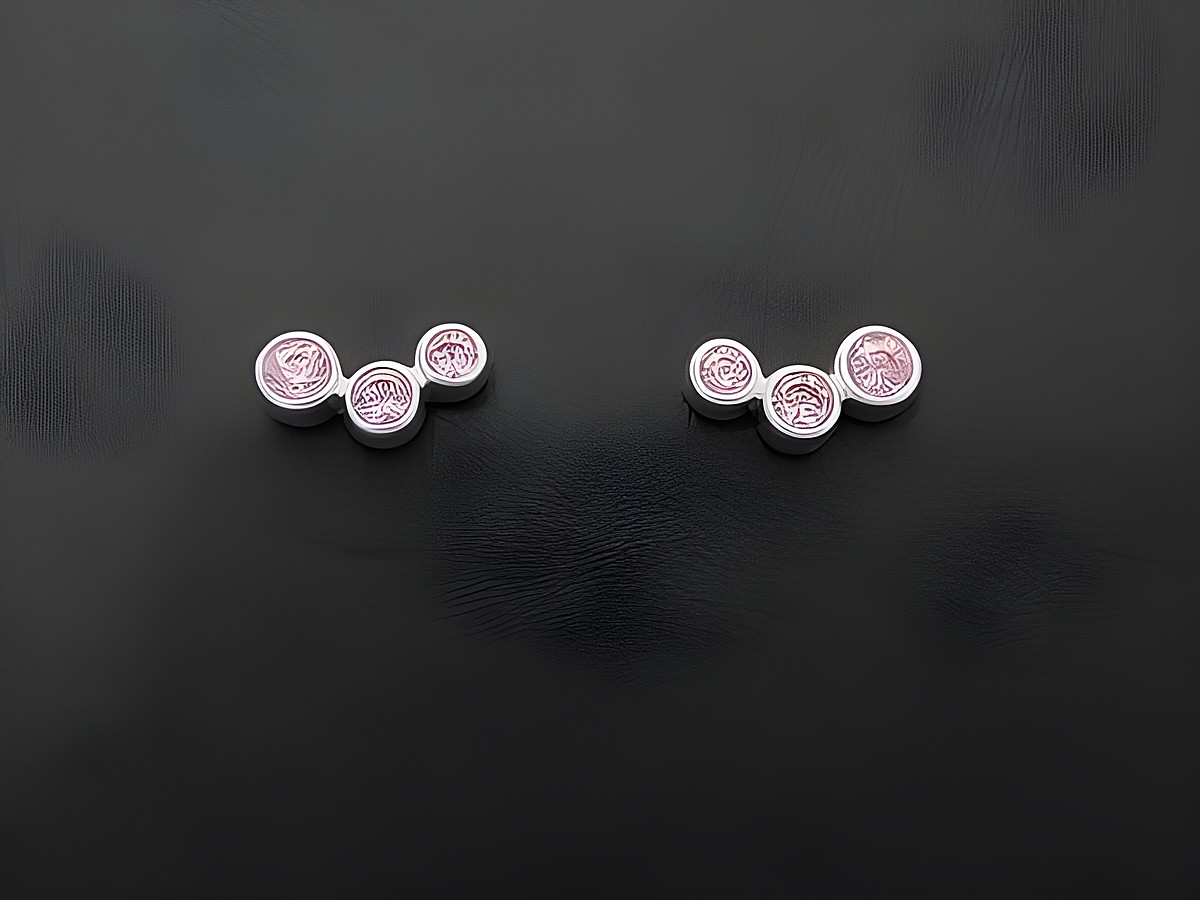 Silber Ohrringe modisch mit Zirkonia in pink rosa, hergestellt von Juwelier Harnisch, raffinierte Anordnung von funkelnden Steinen für einen eleganten Look.