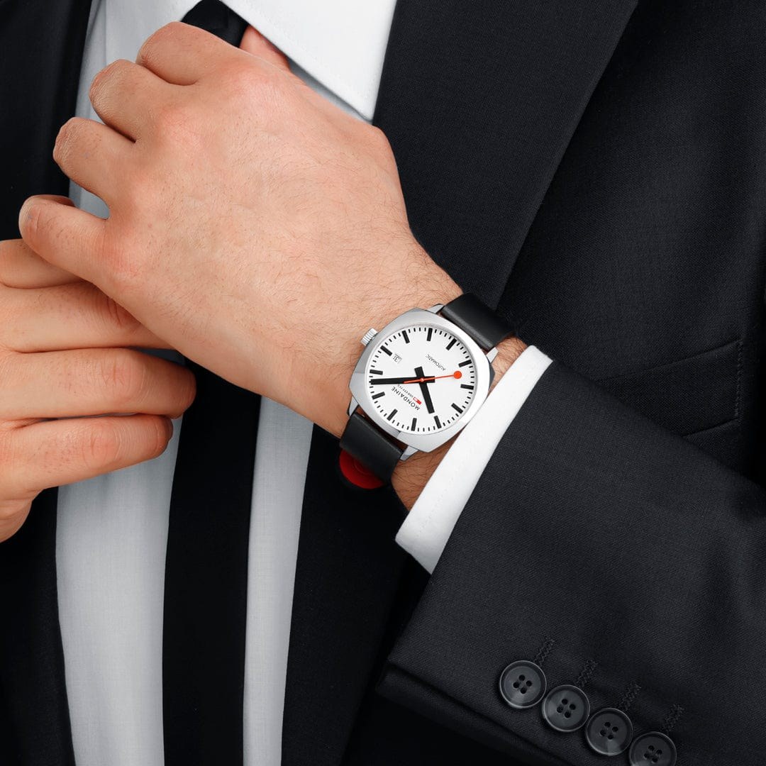Mondaine Uhr - Cushion - Schwarzes Band - 39 mm – Ansicht 3