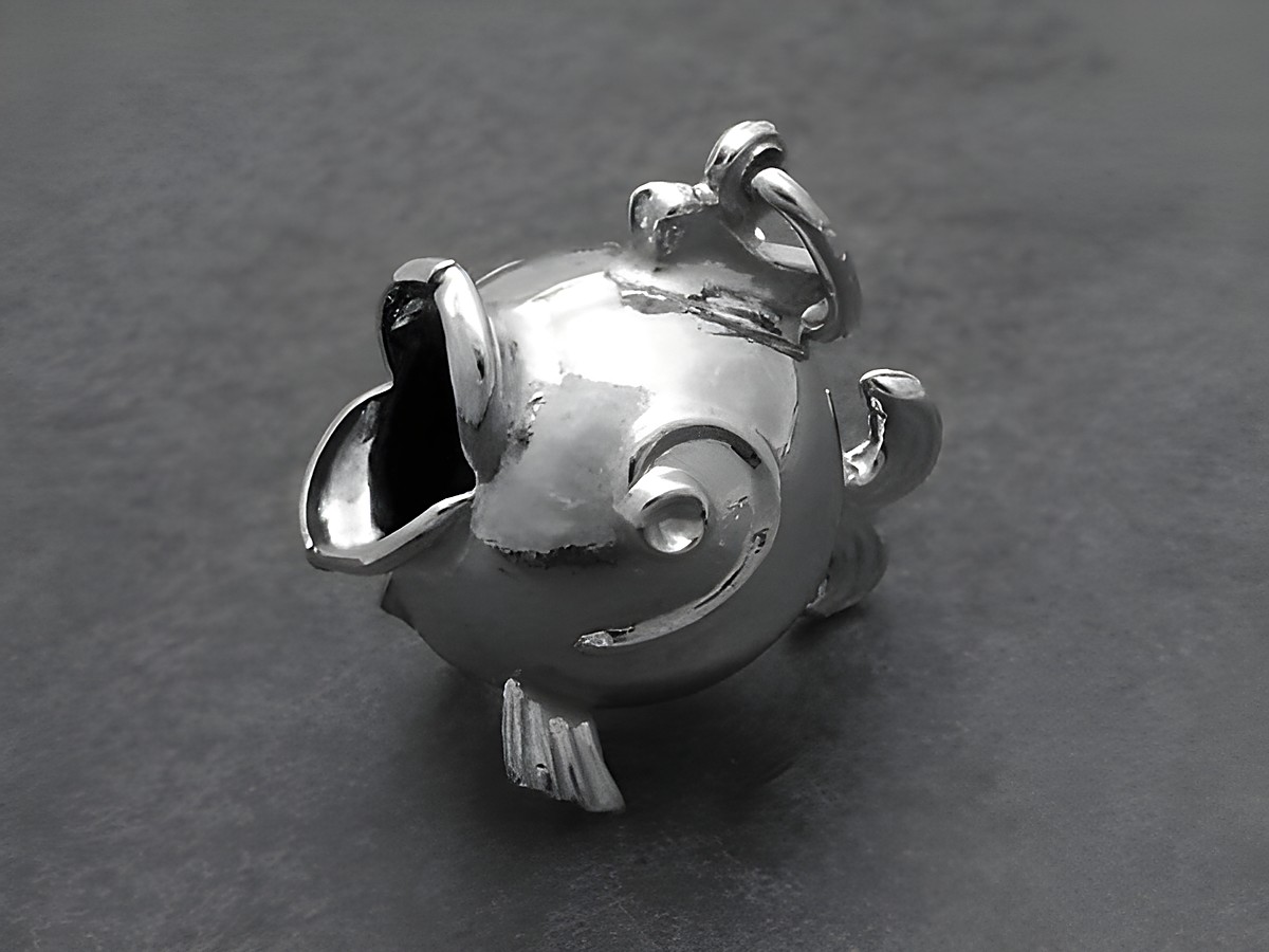 Silber Anhänger Goldfisch - Kugelfisch, aus feinem Silber gefertigt, detaillierte Verarbeitung, ideal für Tierliebhaber und Schmuckliebhaber, Hersteller: Juwelier Harnisch.