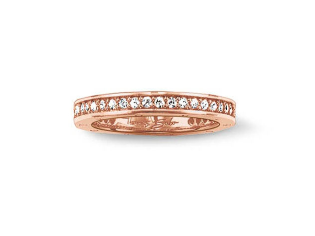 Thomas Sabo Ring TR1700-416-14-56 aus Silber in vergoldetem Roségold mit Zirkonia-Steinen, schmal und elegant, Größe 56. Perfekt für stilvolle Akzente im Alltag.