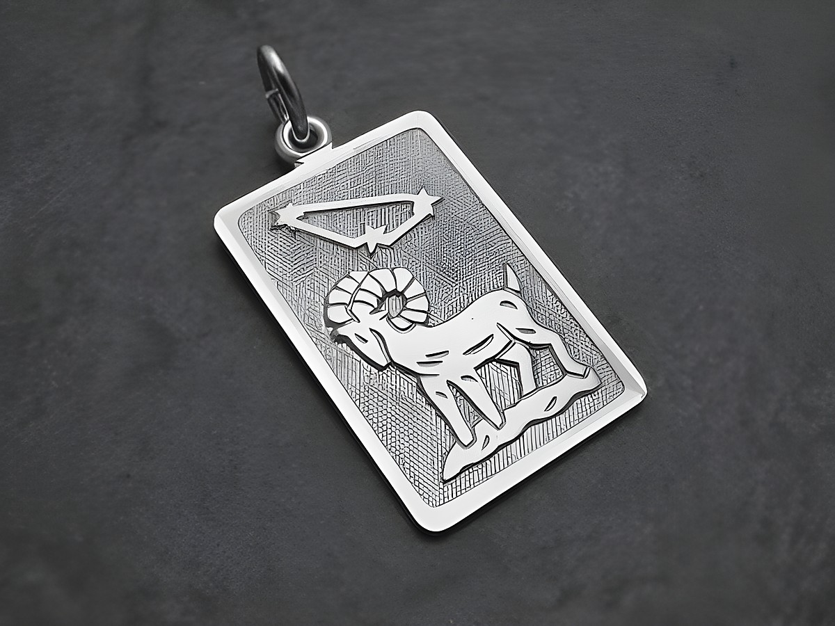 Sterling Silber Anhänger im Rechteck-Design mit dem Sternzeichen Widder und geprägtem Widder-Motiv, hergestellt von Juwelier Harnisch. Ein stilvolles Schmuckstück für Widder-Geborene.