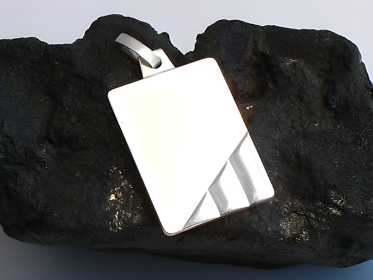 Sterling Silber Gravurplatte - Gravur Anhänger, Hersteller Juwelier Harnisch, schlichtes Design auf schwarzem Untergrund, rechteckige Form mit diagonalem Muster.