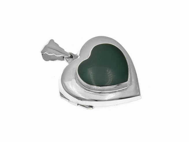 38906-0 Achat grün 925 Sterling Silber Medaillon in Herzform mit glänzender Oberfläche und filigranem Anhänger, ideal für persönliche Erinnerungen, hergestellt von Juwelier Harnisch.