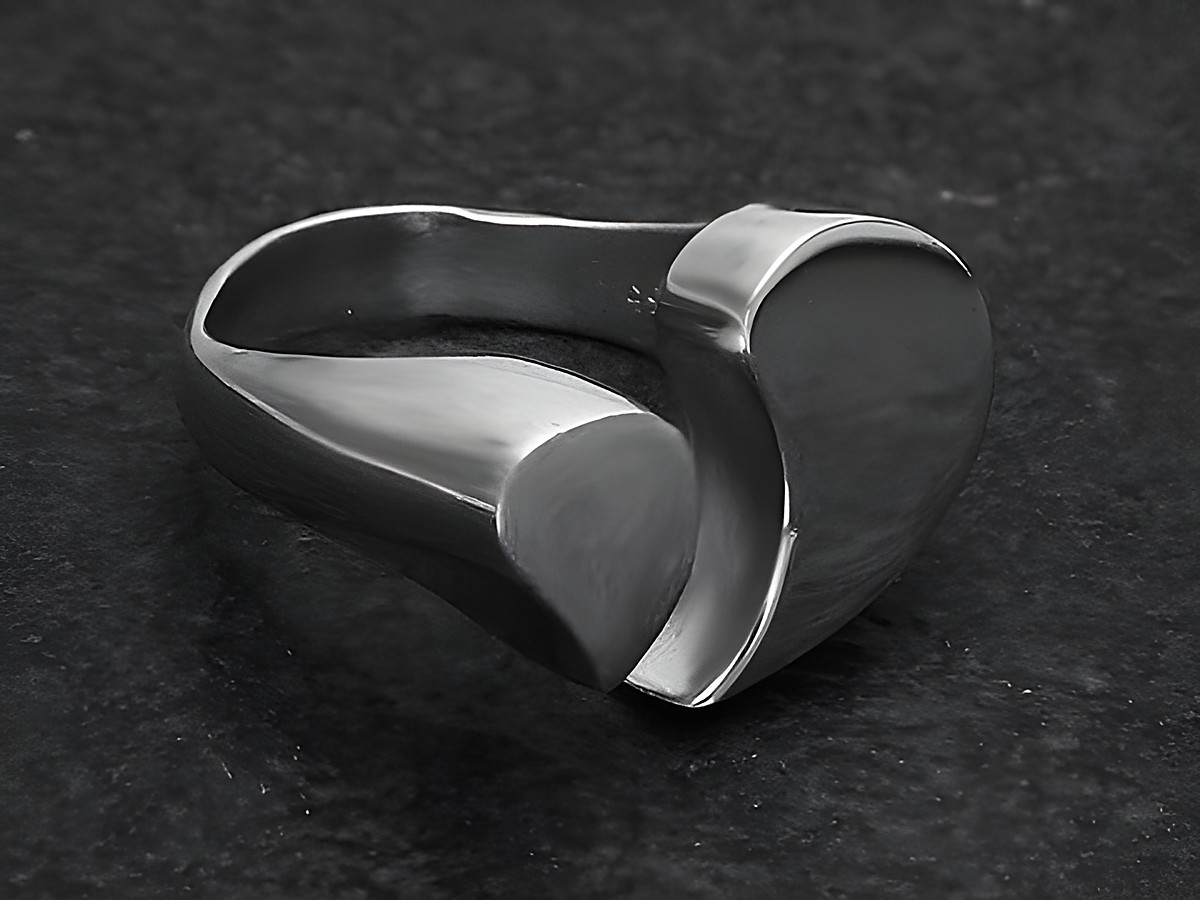 Silberring DESIGN Gr. wenig verstellbar, Hersteller: Juwelier Harnisch, ohne Stein, elegantes, modernes Design mit glatter Oberfläche und geschwungener Form.