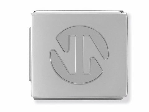 Edelstahl Charm mit dem Nomination Ikons Logo, quadratische Form, glänzende Oberfläche, minimalistisches Design, perfekt für Armbänder und Schmuckstücke. Ideal für individuelle Styles.