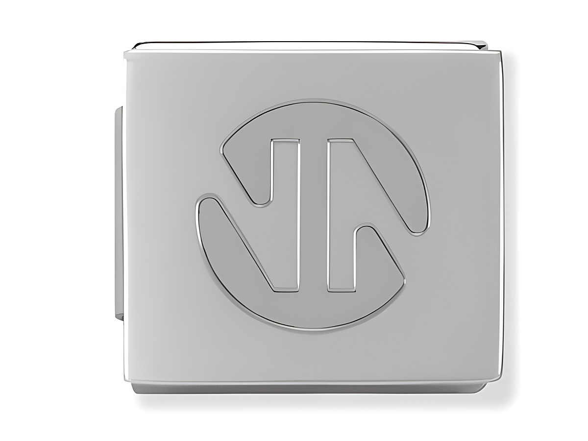Edelstahl Charm mit dem Nomination Ikons Logo, quadratische Form, glänzende Oberfläche, minimalistisches Design, perfekt für Armbänder und Schmuckstücke. Ideal für individuelle Styles.