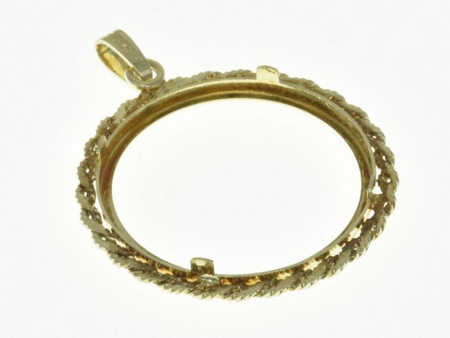 Münzfassung Anhänger im Panzermuster aus 585 Gold, Durchmesser von maximal 22,6 mm, hergestellt von Juwelier Harnisch, ideal für die Präsentation von Münzen.