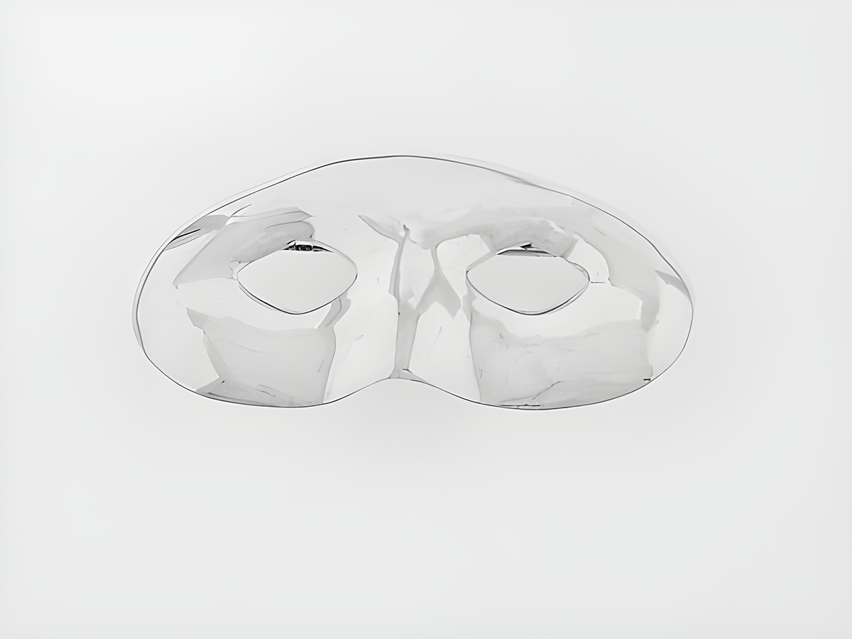 Theatermaske 925 Sterling Silber Brosche Anhänger - charismatisch, glänzende Oberfläche mit Augenöffnungen, stilvolles Design von Juwelier Harnisch, ideal für besondere Anlässe.