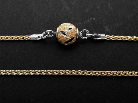 Silber Kette Venezia vergoldet rhodiniert 46 cm mit einem eleganten Magnetverschluss von Juwelier Harnisch, bietet zeitlosen Stil und besondere Eleganz.