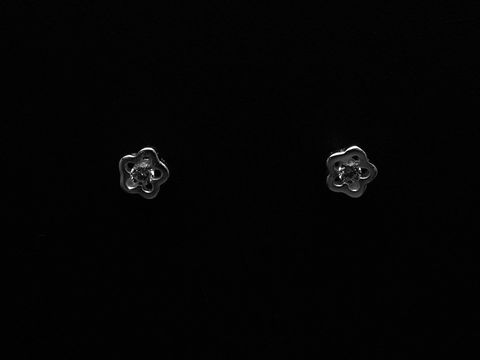 Ohrringe Blümchen 925 Sterling Silber niedlich Zirkonia von Juwelier Harnisch, zierliche Blumenform mit funkelndem Zirkonia in der Mitte, ideal für einen femininen Look.