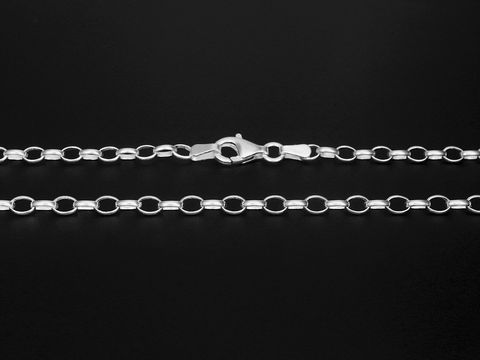 Silberkette von Juwelier Harnisch, 50 cm lang, Rundanker-Design mit 4 x 2,8 mm großen Gliedern aus hochwertigem Sterling Silber, ausgestattet mit einem praktischen Karabinerverschluss.