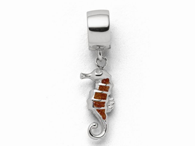 Charm eines Seepferds aus Sterling Silber mit eingearbeiteten Bernsteinelementen in Orange, ideal für eine individuelle Schmuckkollektion. Passend für DUR Charms.