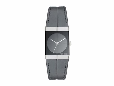 Elegante Jacob Jensen 240 Uhr aus Edelstahl mit Saphirglas und grauem Lederarmband, 22 mm Gehäusebreite, modernes Design mit minimalistischer Ziffernblattgestaltung.