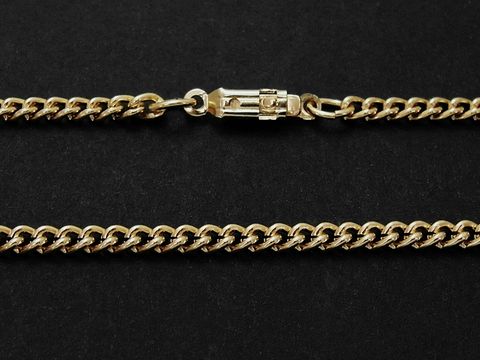 Goldfarbene Panzerkette mit den Maßen 3,5 x 2,1 mm und einer Länge von 71,5 cm, hergestellt von Juwelier Harnisch. Ideal für stilvolle Akzente.