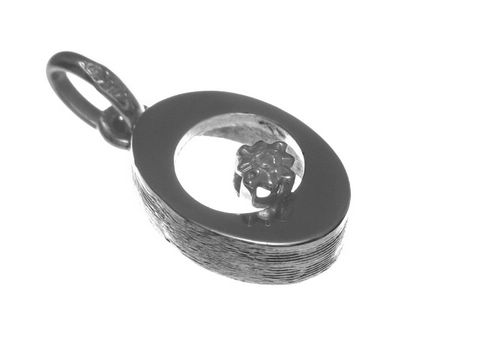 Gold Anhänger aus Gold 585 mit einem Diamanten von 0,01 ct in Weißgold, hergestellt von Juwelier Harnisch, schmuckvoll und elegant gestaltet.