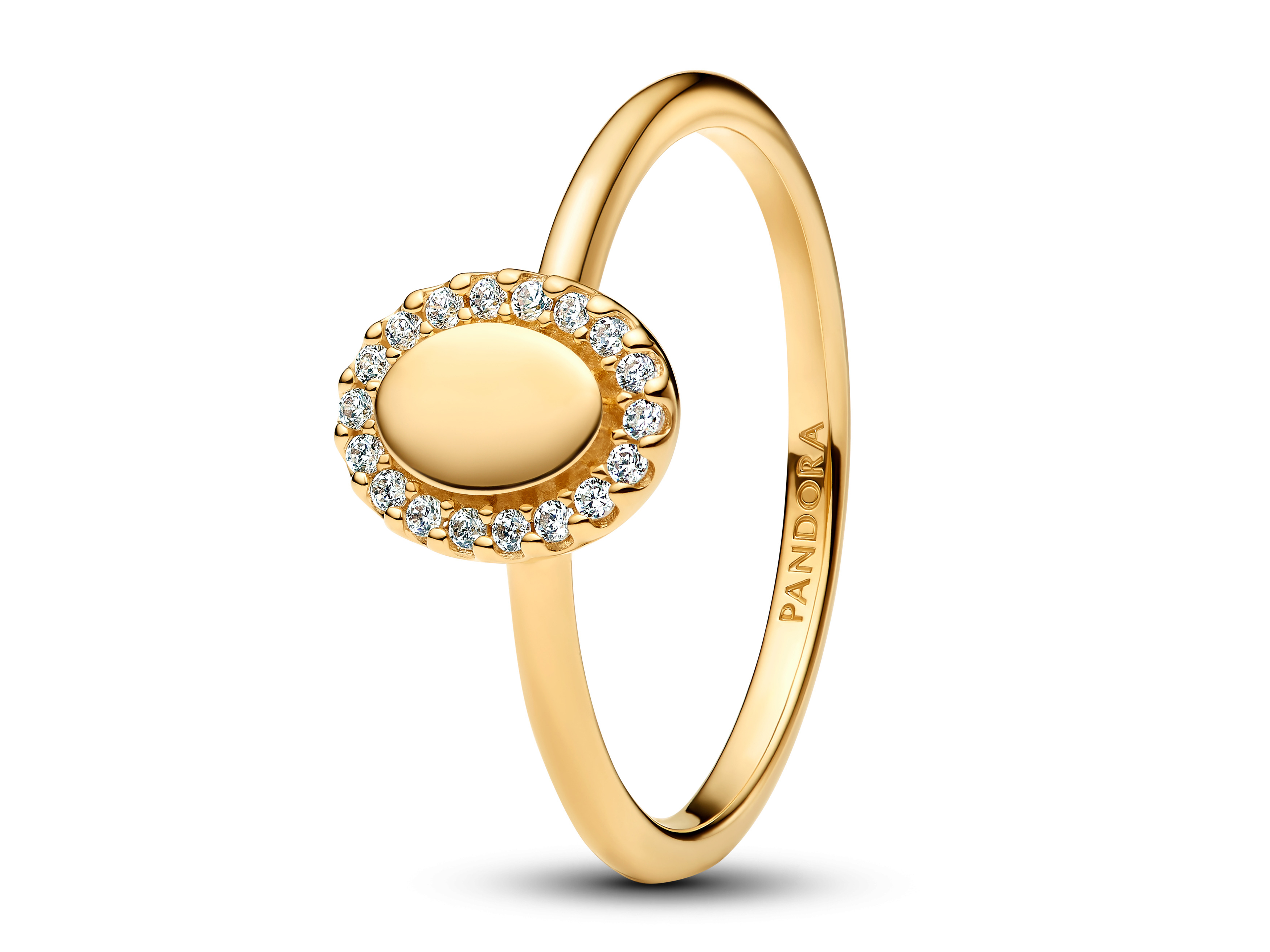Ovaler Halo-Ring aus Gelbgold mit Zirkonia-Besatz und feinem Ringband von Pandora in Größe 48, ideal für elegante Akzente und besondere Anlässe.