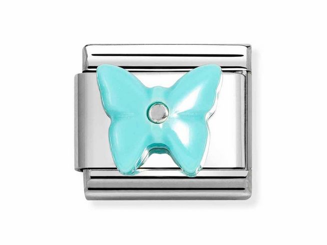 Schmetterling aus türkisem Harz mit Zirkonia in der Mitte, präsentiert auf einem silbernen Classic Motivteil von Nomination Silvershine, ideal für persönliche Schmuckkreationen.