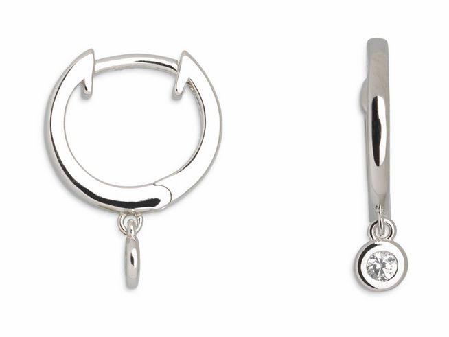 Xenox Sterling Silber Ohrringe XS8655 sind elegante Creolen mit einem modernen Design und einem funkelnden Anhänger, der einen klaren Stein trägt, ideal für einen stilvollen Look.