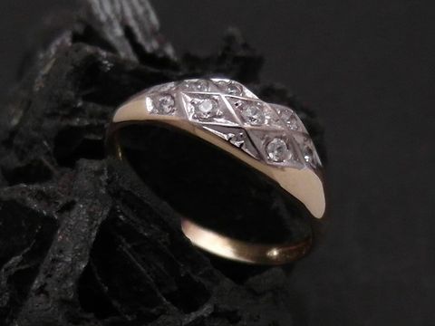 Gold Ring imposant Gold 585 bicolor mit Zirkonia, Goldring Größe 54 vom Hersteller Juwelier Harnisch, bis Größe 54/17,5, edles Design und funkelnde Steine.