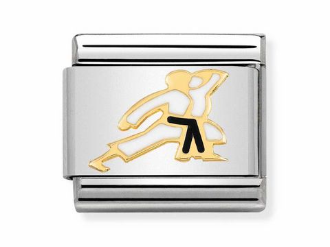 Emaillierte und goldene Karate-Anhänger aus Edelstahl, dargestellt ist ein Kämpfer in Bewegung mit schwarzem Gürtel, stilvolles Accessoire für Karate-Enthusiasten.