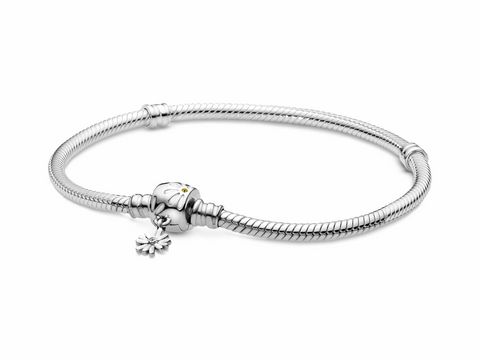 Silbernes Pandora Armband mit Blümchen Verschluss aus Silber, verziert mit Emaille und Zirkonia, Länge 23 cm, ideal für Charm-Kombinationen.