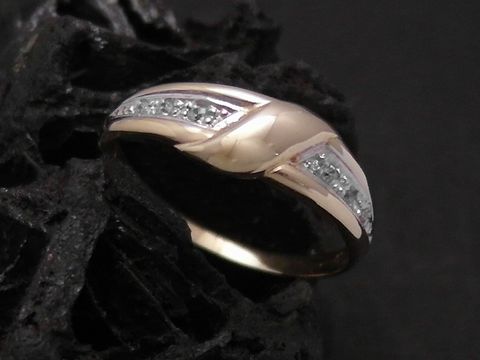 Gold Ring - edel - Gold 585 bicolor - Zirkonia - Goldring - Gr. 57, Hersteller: Juwelier Harnisch, bis Gr. 58/18,5, elegant geschwungene Form mit funkelnden Zirkonia.