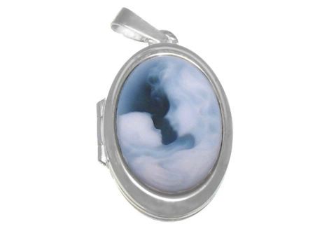 Medaillon aus Weißgold 585 mit Achat Gemme, das ein Motiv von Mutter mit Kind zeigt, hergestellt von Juwelier Harnisch, elegant im Design und ideal als Schmuckstück.
