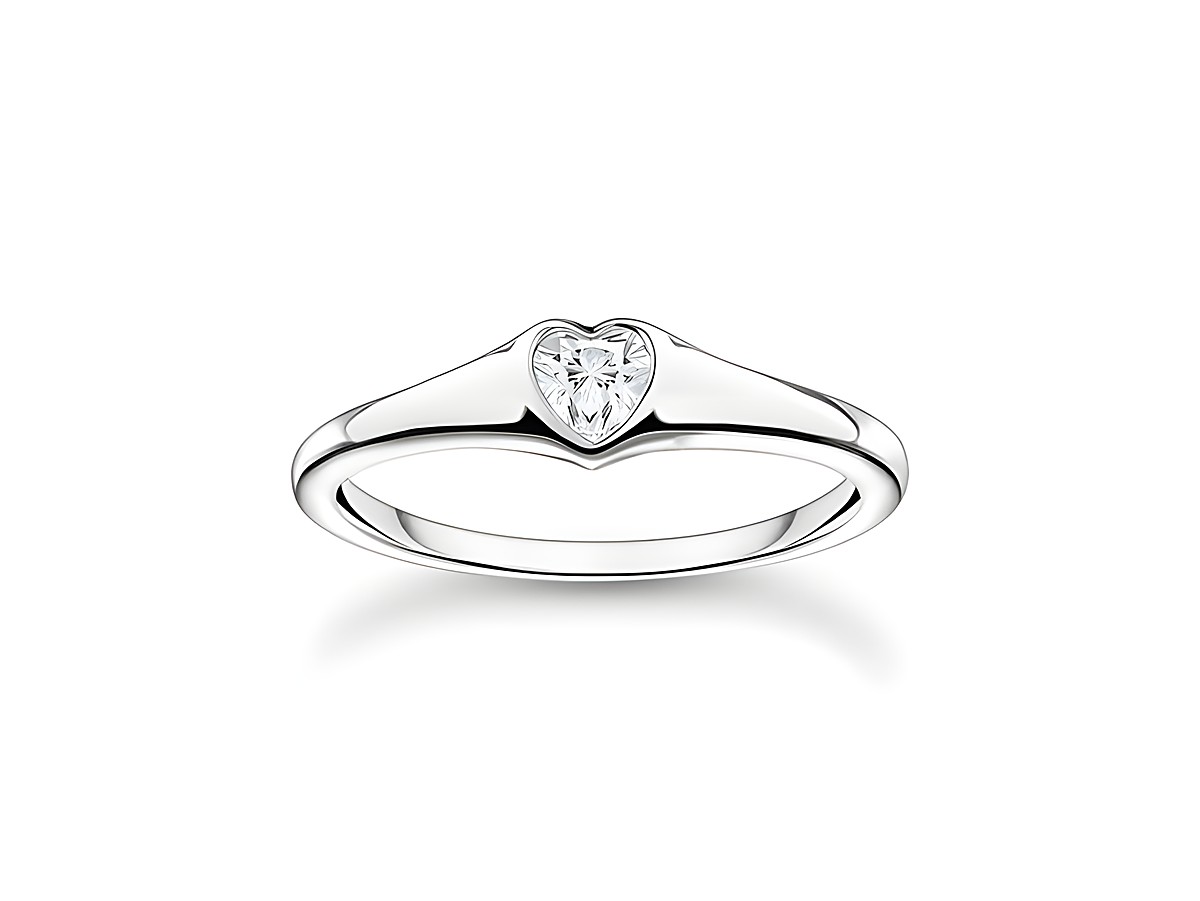 Thomas Sabo Ring TR2390-051-14-48 aus Sterling Silber mit einem herzförmigen Zirkonia Stein, elegantes Design in Größe 48. Ideal als Geschenk oder für besondere Anlässe.
