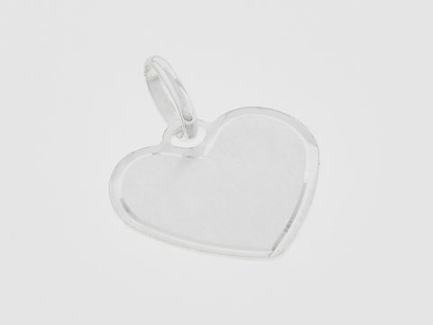 Silber Gravurplatte in Herzform aus Silber, schlichtes und romantisches Design, hergestellt von Juwelier Harnisch. Ideal für persönliche Gravuren und Geschenke.