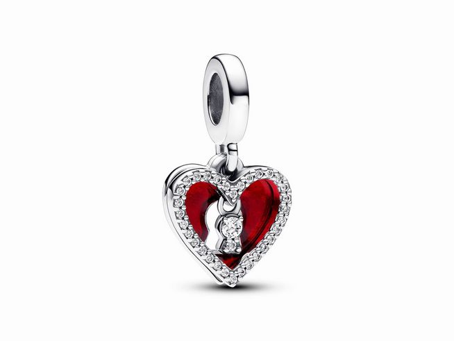 793119000-0 Roter Herz- und Schlüsselloch Doppelter Charm-Anhänger aus Sterling Silber mit roten Zirkonia und funkelnden Details, ideal für den Valentinstag.