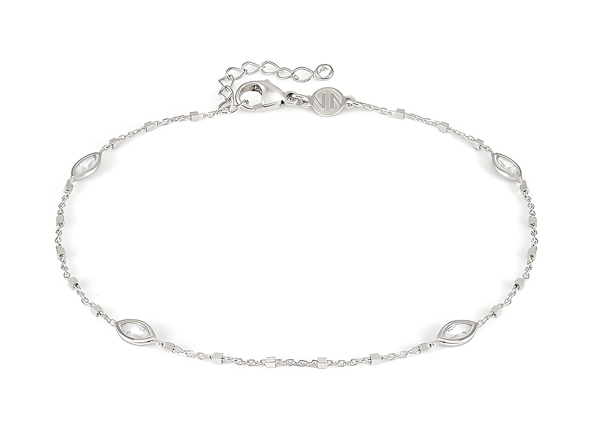 Silberne Fußkette von Nomination, rhodiniert mit weißen Zirkonia, verziert mit eleganten Elementen, einstellbare Länge von 23 bis 26 cm, ideal für jedes Outfit.