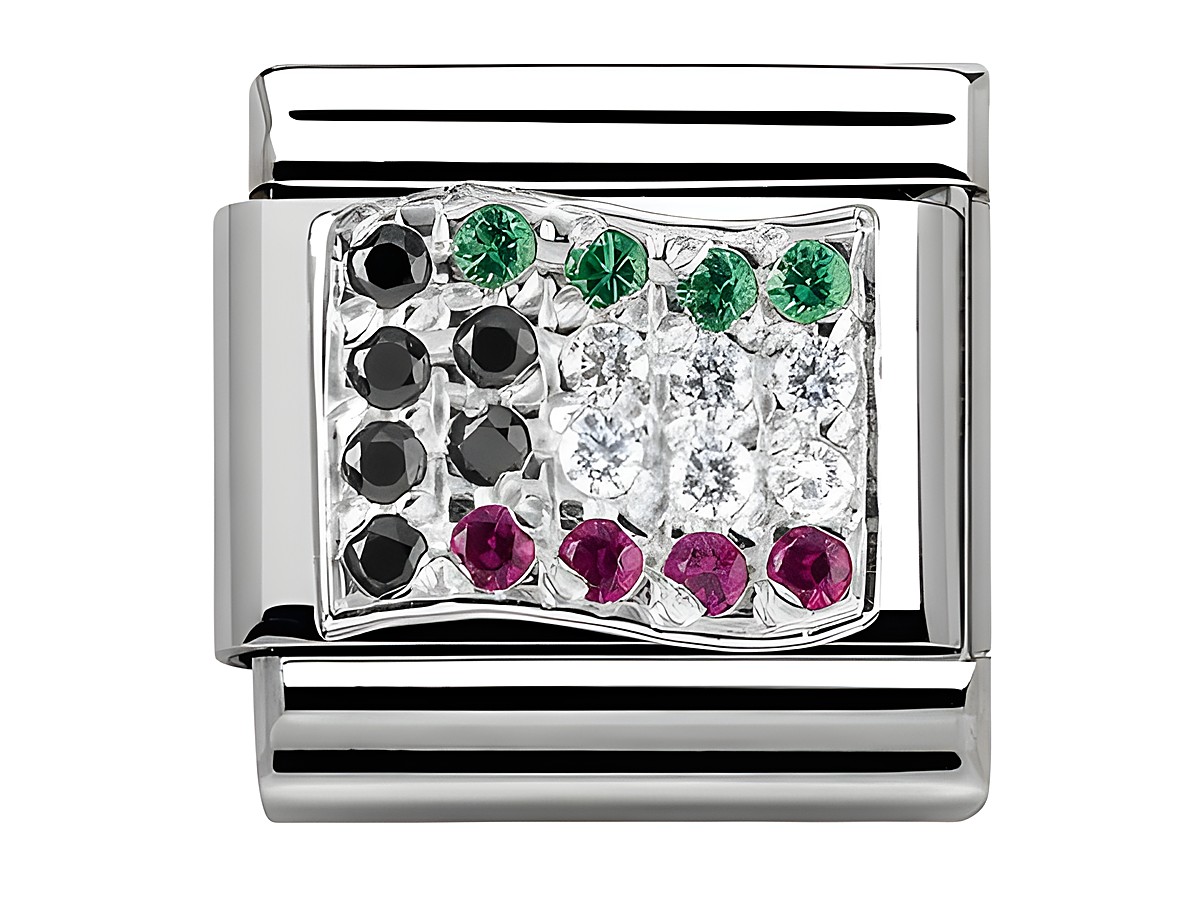 Elegantes Classic SilverShine Charm mit Zirkonia in den Farben der kuwaitischen Flagge, funkelt in grün, rot, schwarz und weiß auf einem silbernen Hintergrund. Ideal für Schmuckliebhaber.