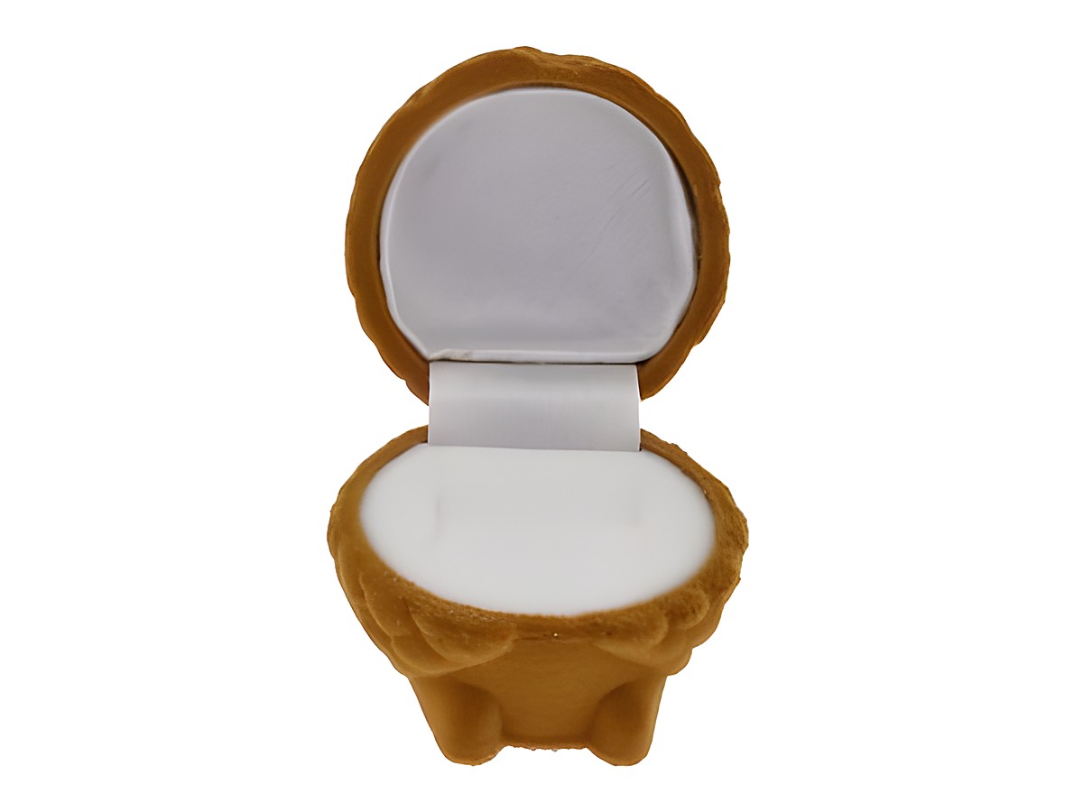 Geschenkschachtel in Form einer Eule, braun, 5 cm groß, Hersteller: Juwelier Harnisch, ideal für kleine Schmuckstücke geeignet, mit weichem Innenfutter. – Ansicht 2
