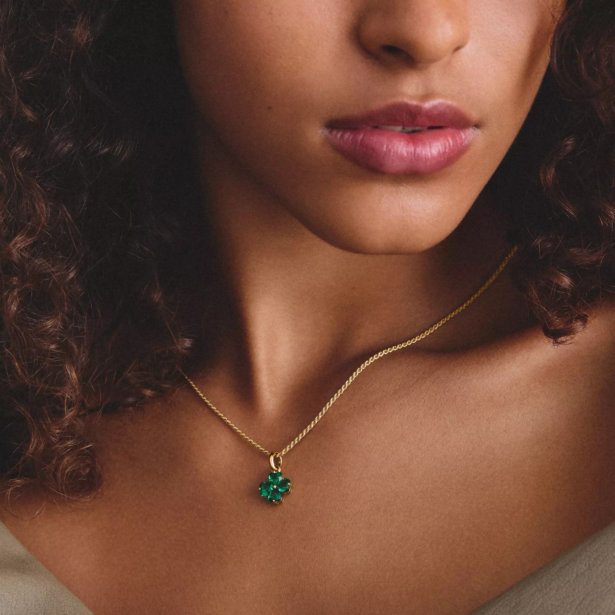 Thomas Sabo Connect - Charm Kleeblatt - 18k Gelbgold Vergoldung - Nanokristall - Charm mit Öse – Ansicht 3