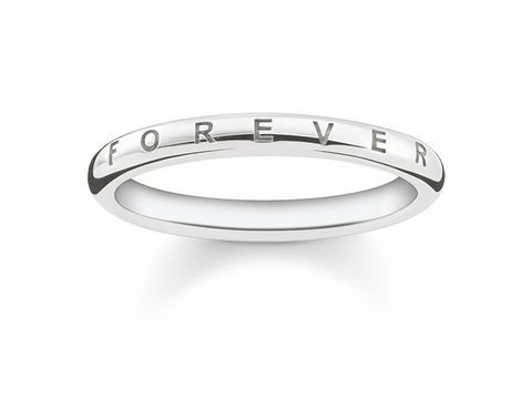 Silberner Ring von Thomas Sabo in Größe 54 mit eingraviertem Schriftzug FOREVER, modernes und zeitloses Design, ideal für besondere Anlässe oder als Geschenk.