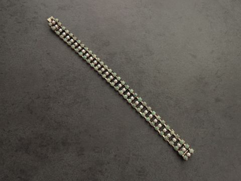 Modeschmuck Armband in Türkis und Weiß, 18 cm lang, goldfarbene Strasssteine. Hersteller Juwelier Harnisch, ideal für stimmungsvolle Akzente.