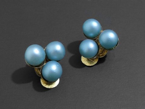 71631-0 Modeschmuck Ohrclip elegant in petrol matt mit Zuchtperlenimitation, Hersteller Juwelier Harnisch, stilvolle Ohrclips für jeden Anlass, feminines Design und edler Glanz.