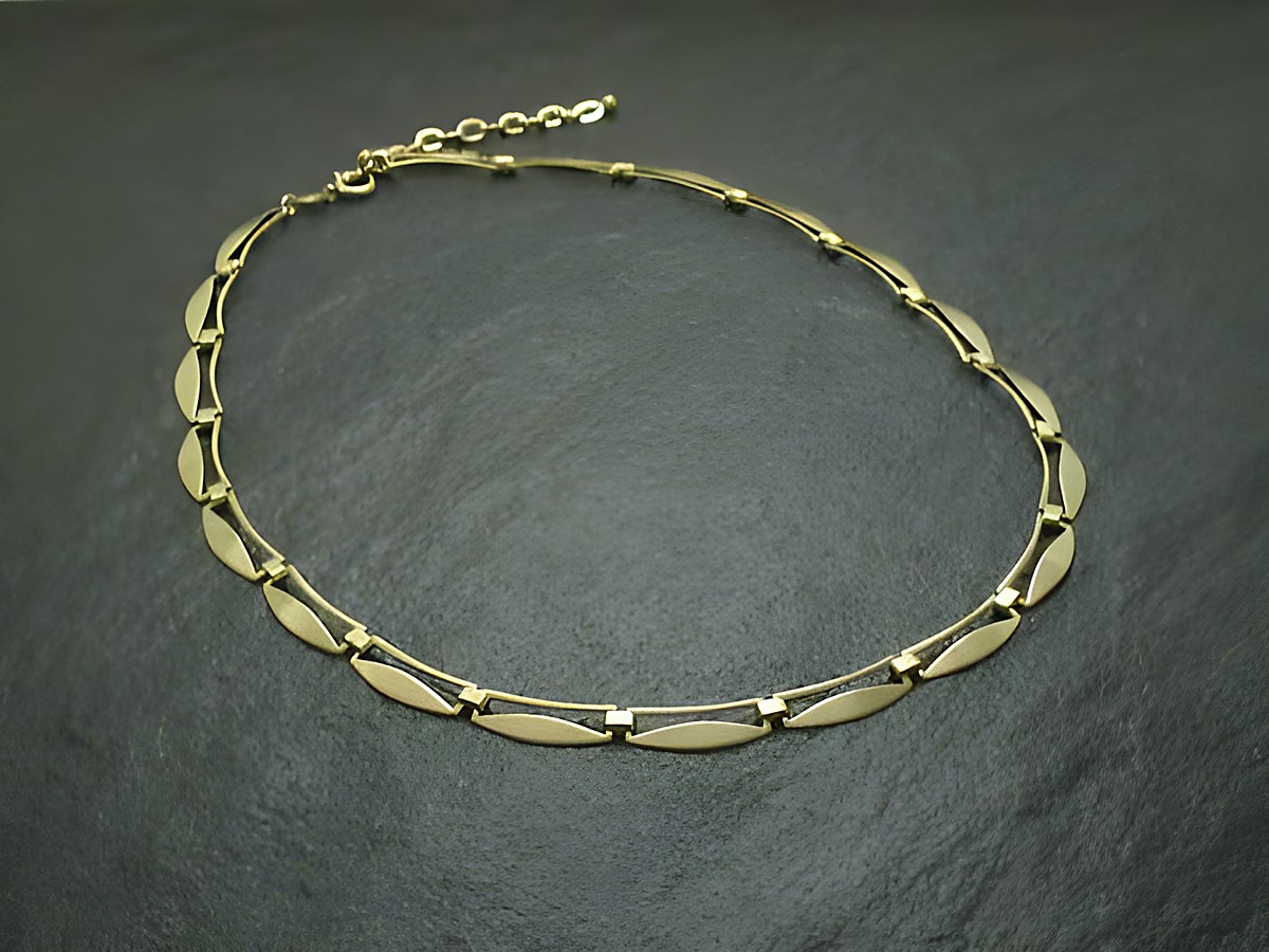 Schönes Collier - Echt Doublé - hochwertig vergoldet, Hersteller: Juwelier Harnisch, Colliers, elegant gearbeitete Glieder verbinden sich zu einem stilvollen Schmuckstück für jeden Anlass.